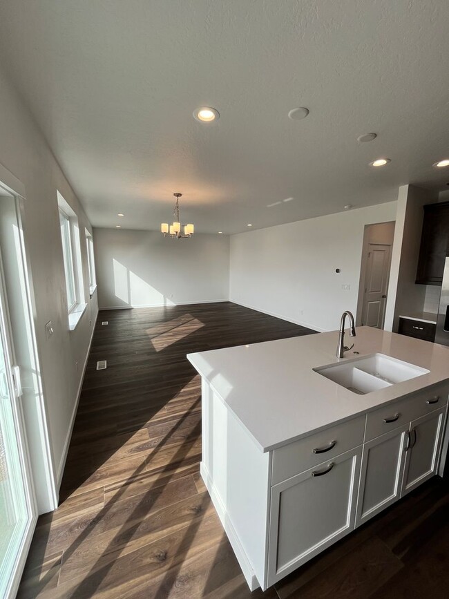 Building Photo - Brand New 3 bed 2.5 bath with flex room No...