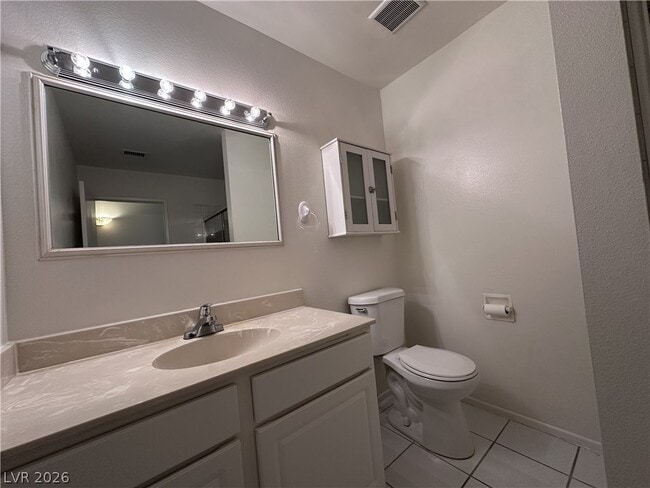 Building Photo - 7213 Roe Ct