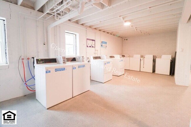 Building Photo - 1823 Griswold Dr