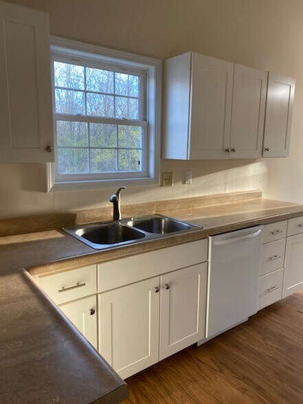 Building Photo - 539 Duroc Ct
