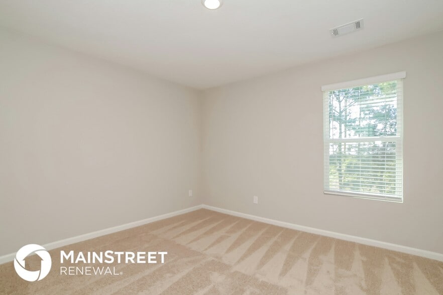Building Photo - 521 Firethorn Ct