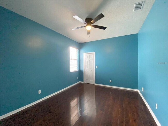 Building Photo - 11209 Village Brook Dr