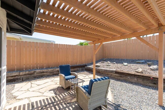 Building Photo - 12365 Horado Rd