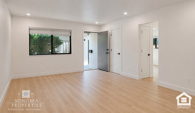 Building Photo - Modern Downstairs 2-Bedroom Unit Minutes from Sonoma Plaza