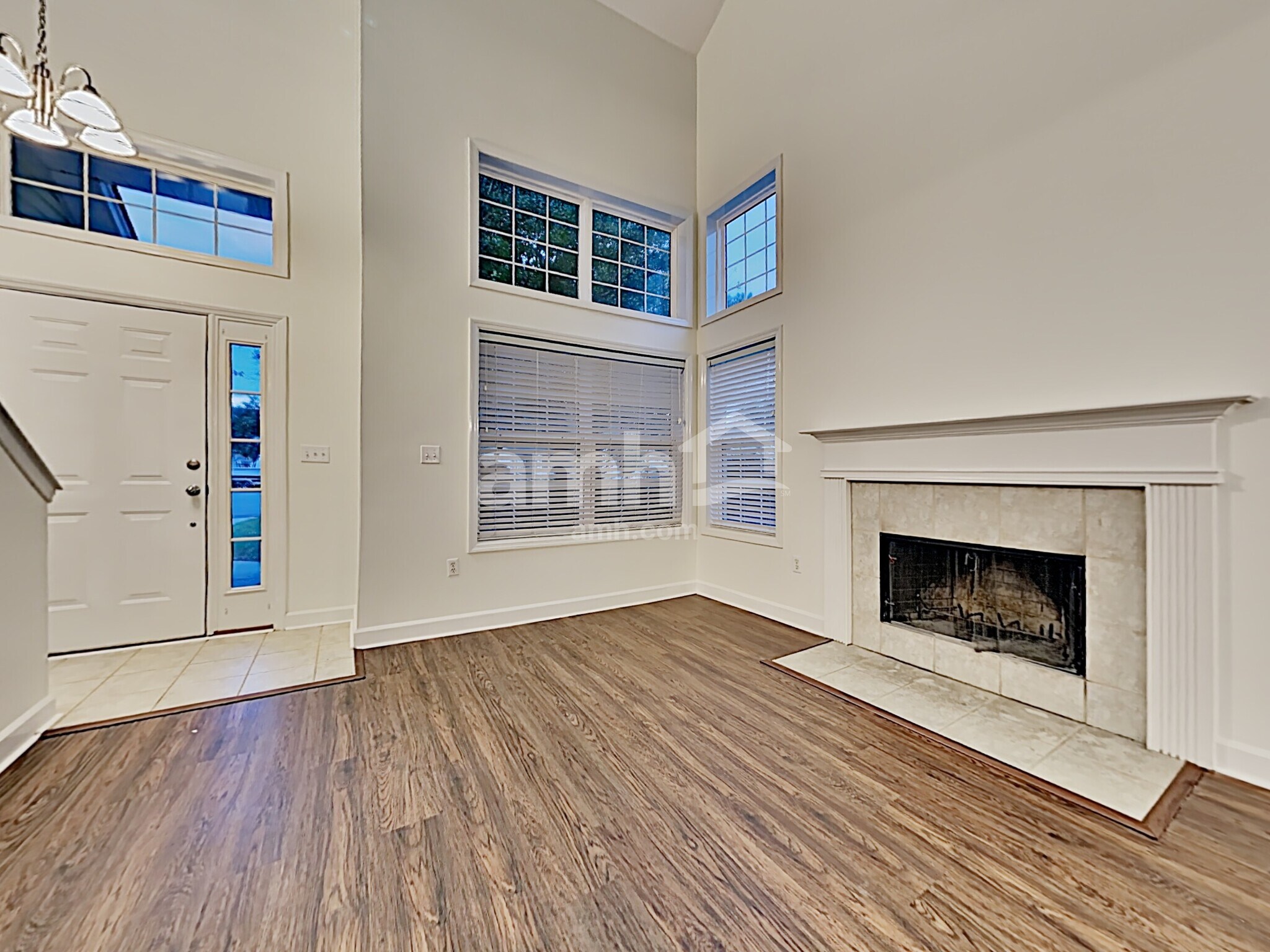 Building Photo - 7 Otter Creek Dr