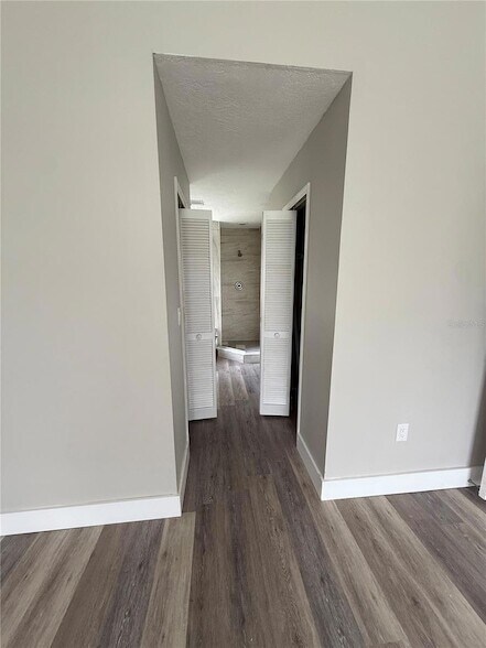 Building Photo - 115 Oxford Rd