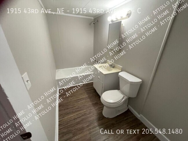 Building Photo - 1915 43rd NE Ave