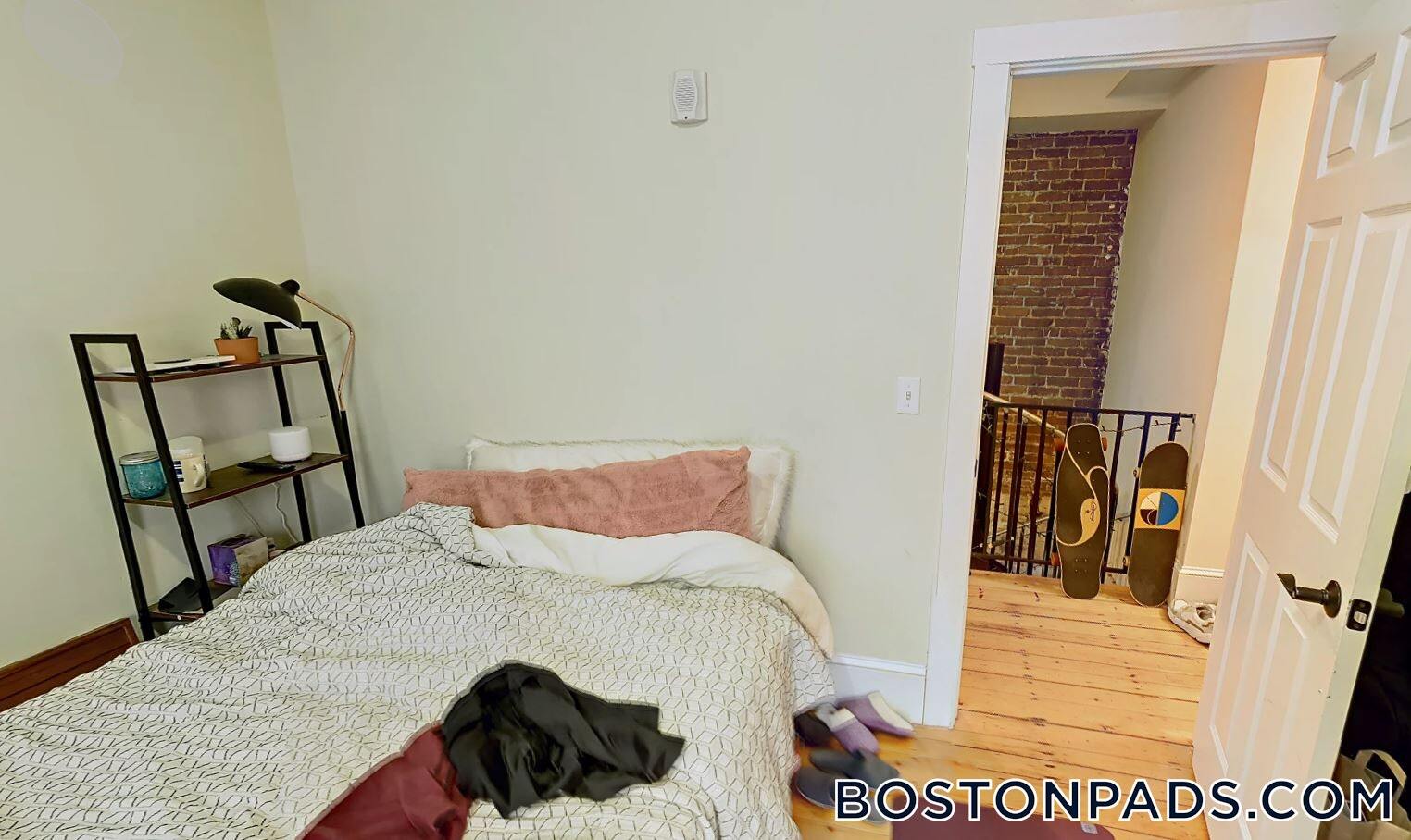 Building Photo - 231 Norfolk St