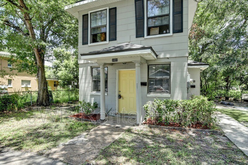 Primary Photo - 1491 W 5th St