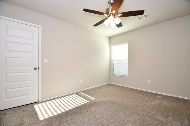 Building Photo - 8110 Wollemi Pne Rd