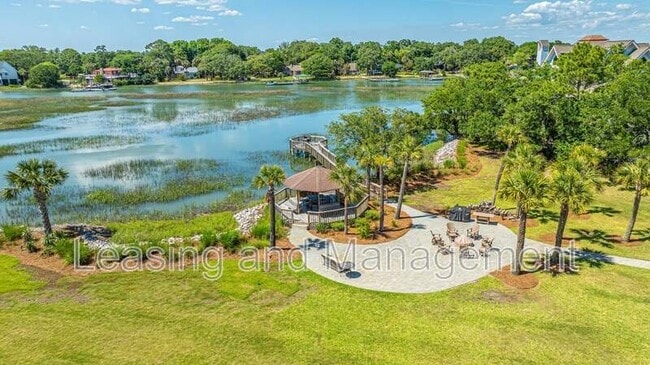 Building Photo - 242 Little Oak Island Dr