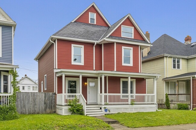 Primary Photo - 118 Dakota Ave