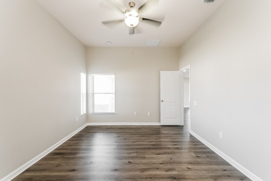 Building Photo - 30441 Annadale Dr