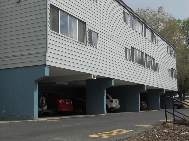 Building Photo - 1135 Florida Road