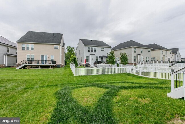 Building Photo - 22800 Bubbling Brook Dr
