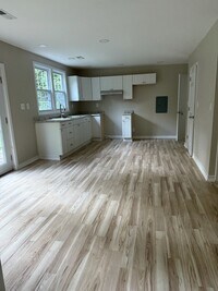 Building Photo - 550 Scenic Ave