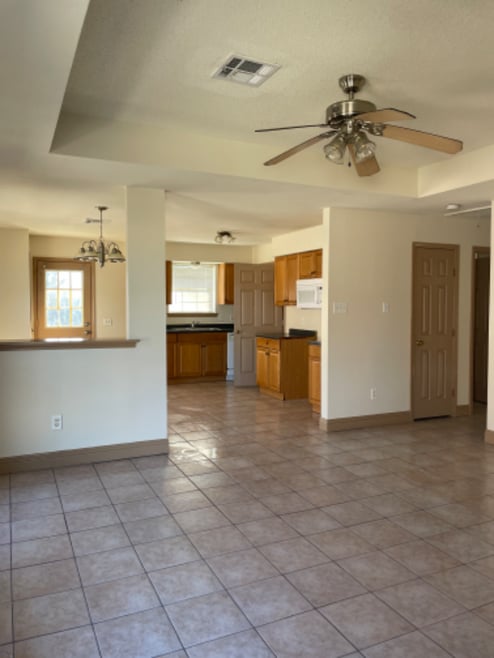 Building Photo - 3327 Jupiter Dr