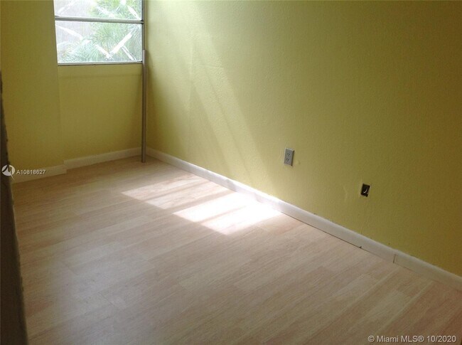 Building Photo - 6153 SW 69th St