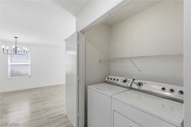 Building Photo - 3245 Aiken Way