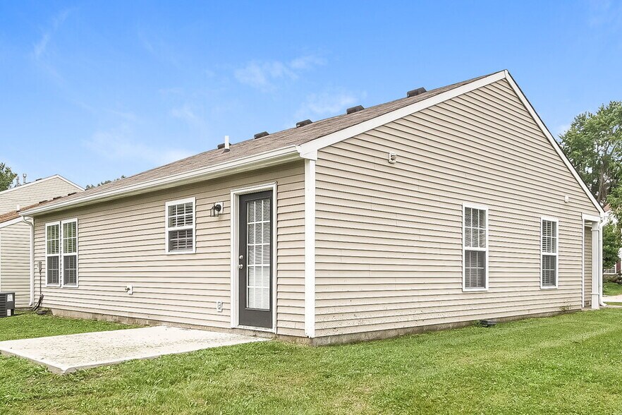 Building Photo - 2039 Orchid Bloom Dr