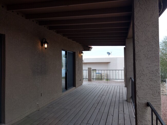 Building Photo - 15619 E Palisades Blvd