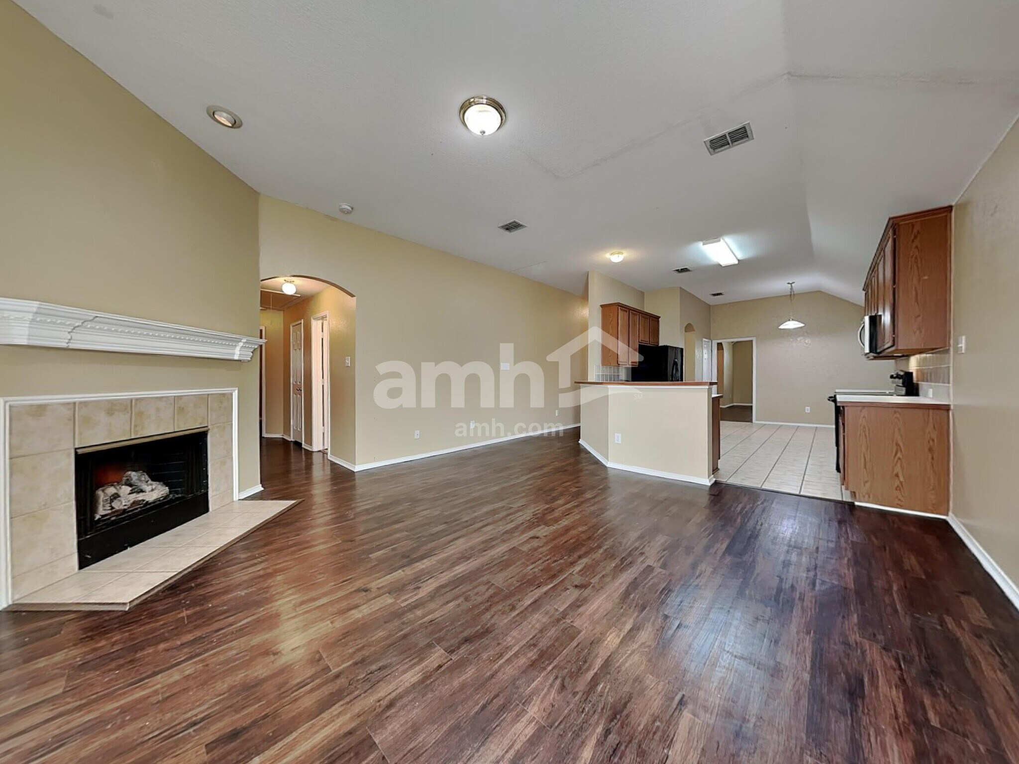 Building Photo - 9613 Glenshee Dr