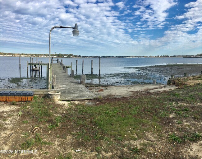 Building Photo - 1737 Belmar Blvd