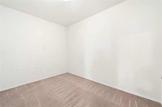 Building Photo - 4423 Champions Landing Dr