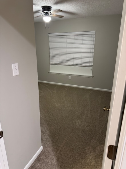 Building Photo - 1580 U.S. Hwy 19 S