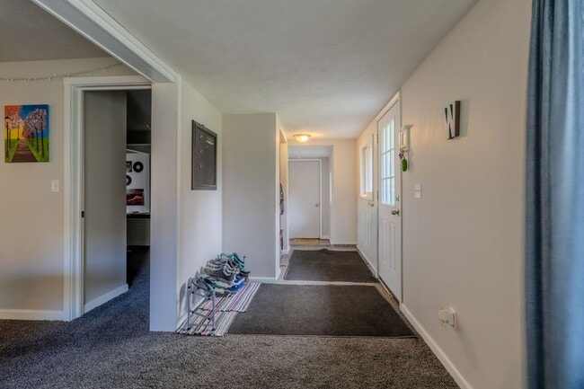 Building Photo - Retreat on Duck Lake Peninsula