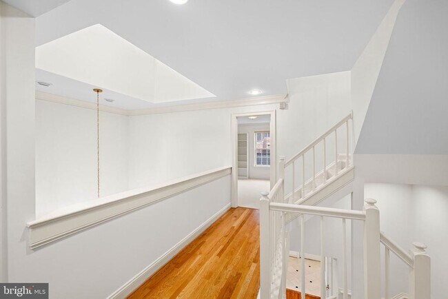 Building Photo - 4049 Mansion Dr NW