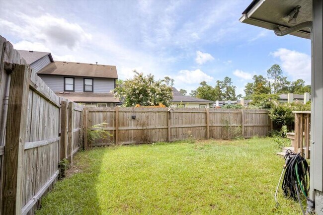 Building Photo - 3101 Bobcat Ct