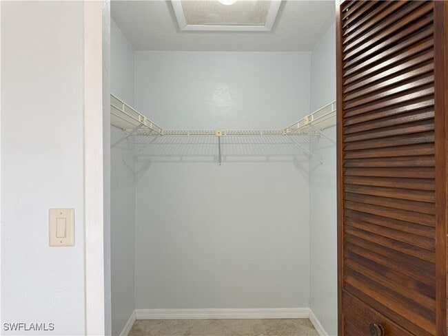 Building Photo - 4029 SW 5th Pl