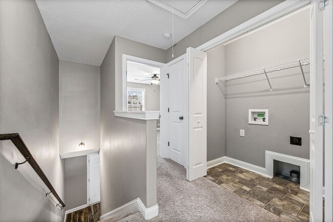 Building Photo - Beautiful 2 Bedroom 2 1/2 Bath Condo For Rent Near Beachaven Vineyard!