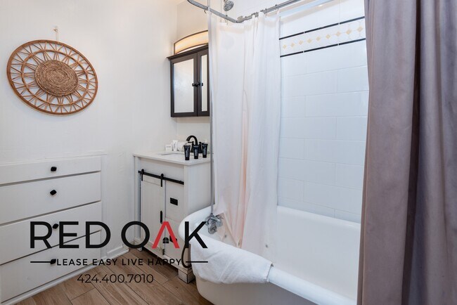 Building Photo - 1403 Innes Pl