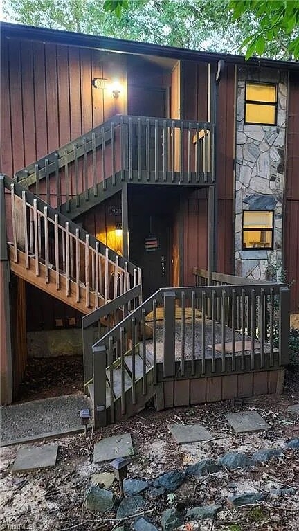 Building Photo - 704 Aspen Trl