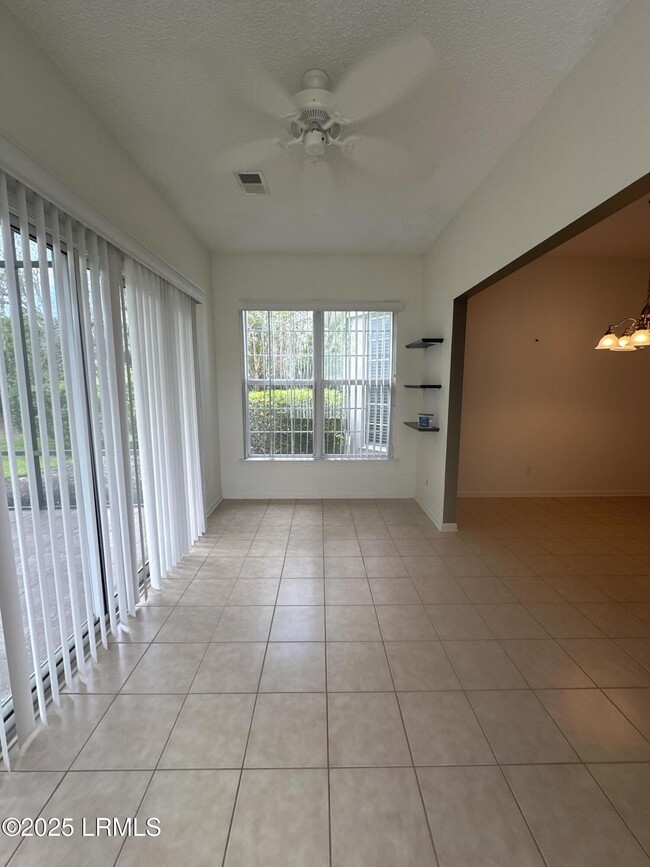 Building Photo - 1 Pomegranate Ln