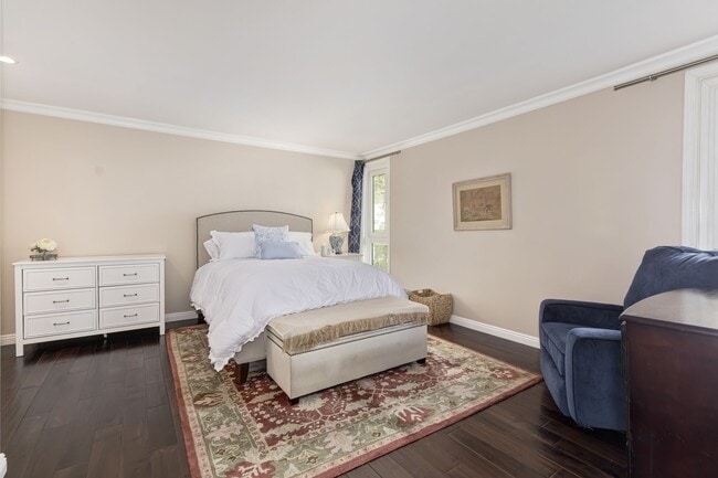 Building Photo - 11789 Montana Ave