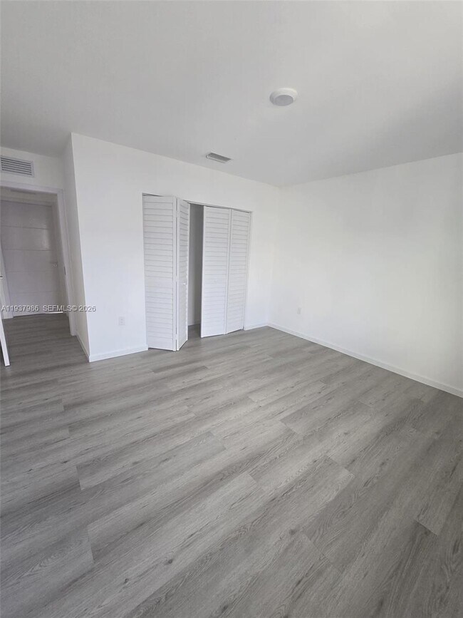 Building Photo - 568 NW 7th St