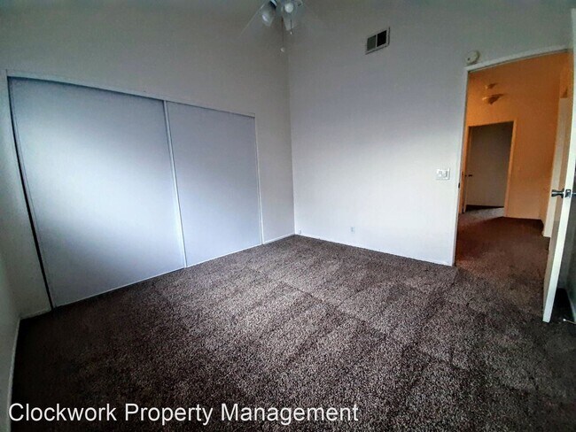 Building Photo - 3 br, 2.5 bath House - 2242 Loggers Ln