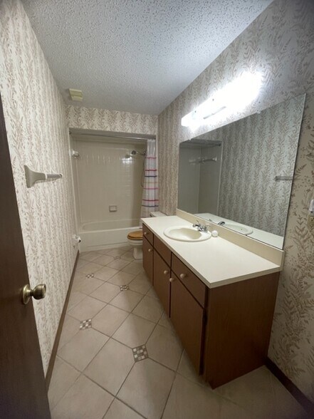 Second Bathroom - 16 Lakewood Park