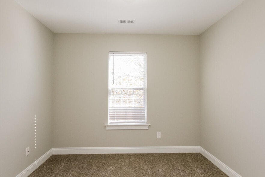 Building Photo - 7728 Royal Park Ln