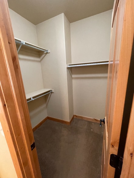 Building Photo - 275 Carina Cir