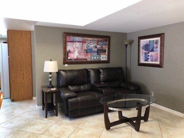 Building Photo - 1808 Leisure World