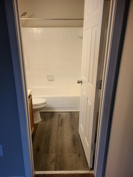 Building Photo - 2714 Stanton Rd SE