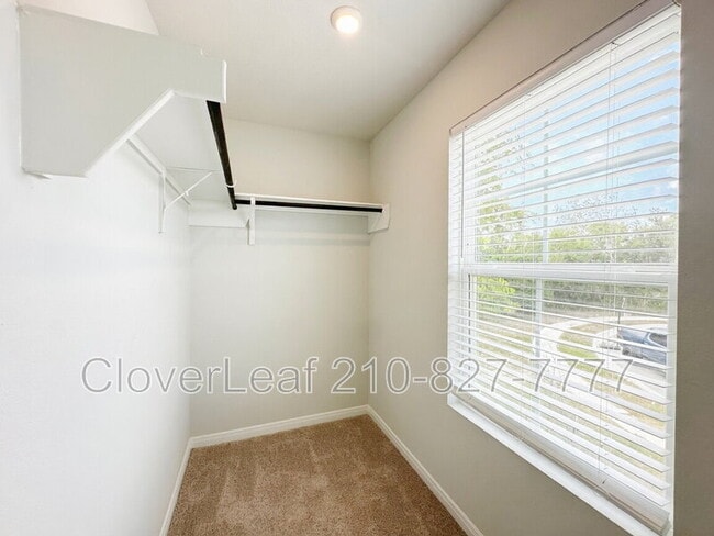 Building Photo - 1317 Orchard Oaks