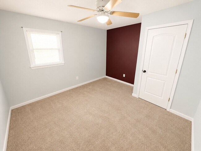 Building Photo - Bossier Home!