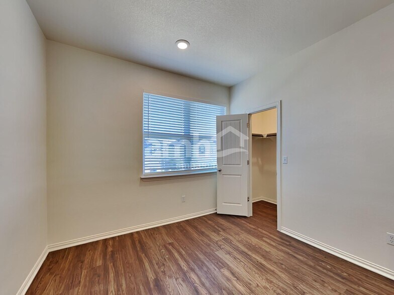 Building Photo - 175 Pebble Creek Run