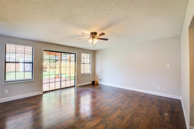 Building Photo - 3565 W 5th St
