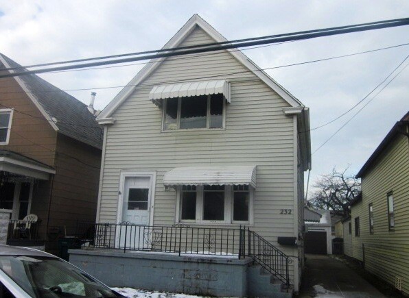 Exterior - 232 Weimar St